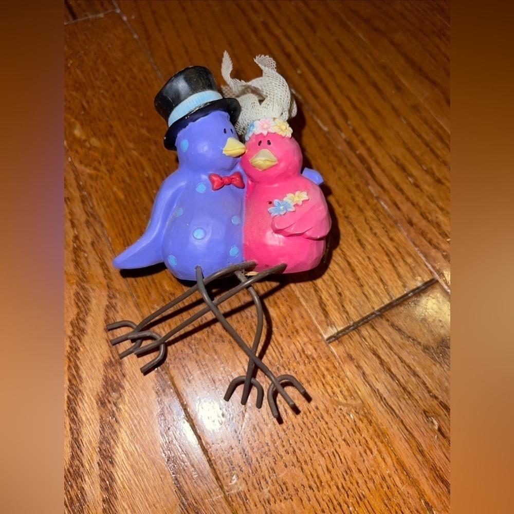 Tweet Along With Me - LOVE BIRDS -    BRIDE AND GROOM  shelf sitters